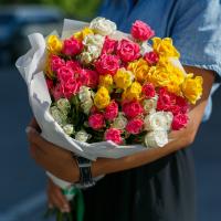 Букет 9 кустовых роз микс